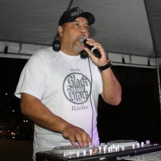 DJ PENEIRA